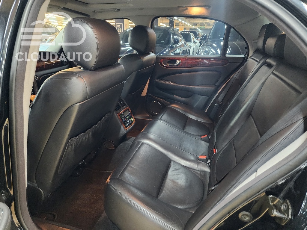 2006 Jaguar XJ-6 3.0 - Image 18