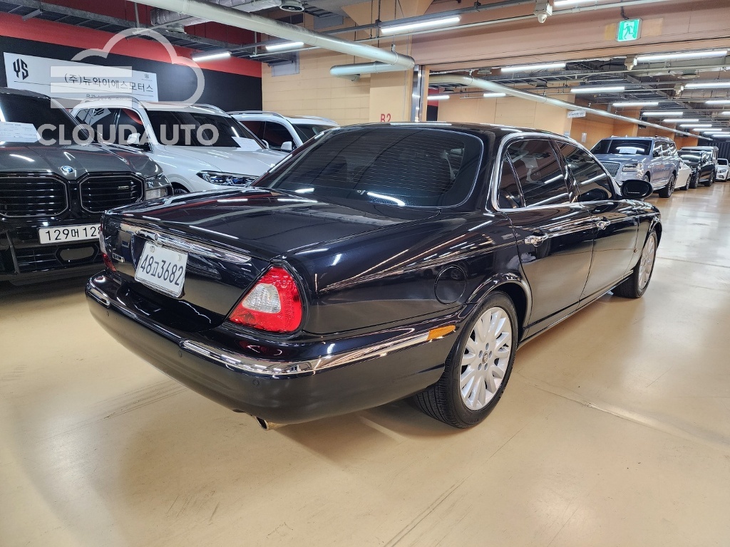 2006 Jaguar XJ-6 3.0 - Image 2