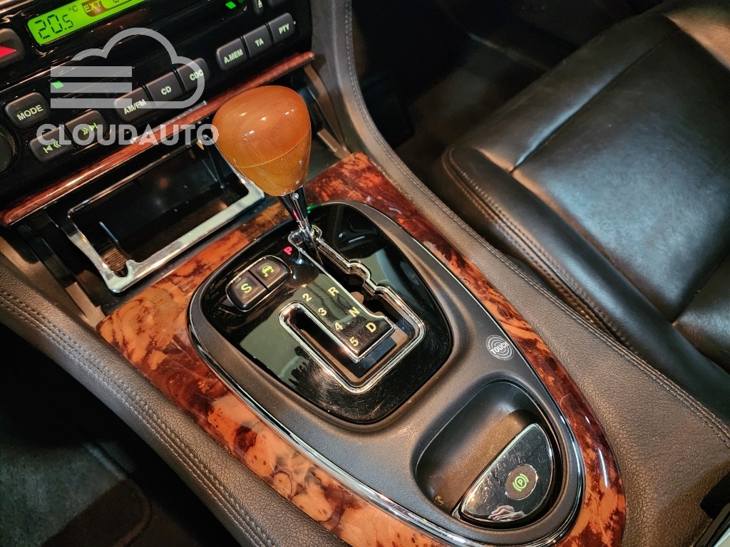 2006 Jaguar XJ-6 3.0 - Image 9