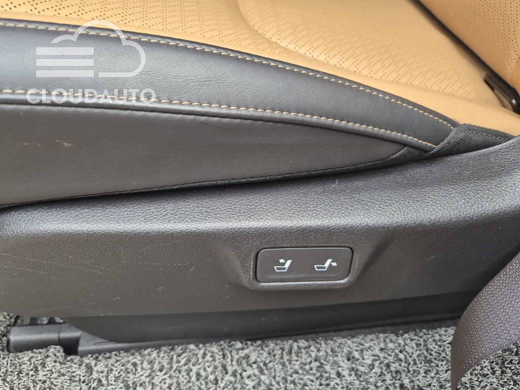 2022 Kia Carnival 9 Signature - Image 12