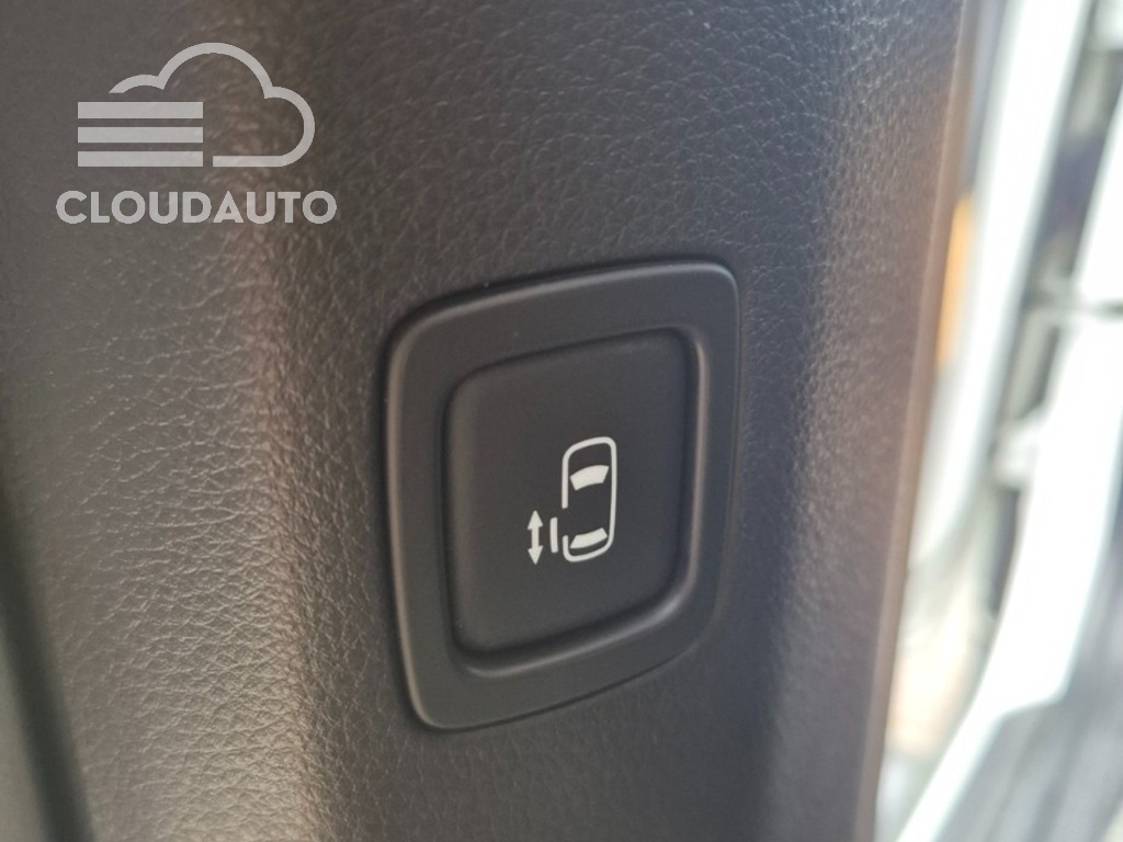 2022 Kia Carnival 9 Signature - Image 13