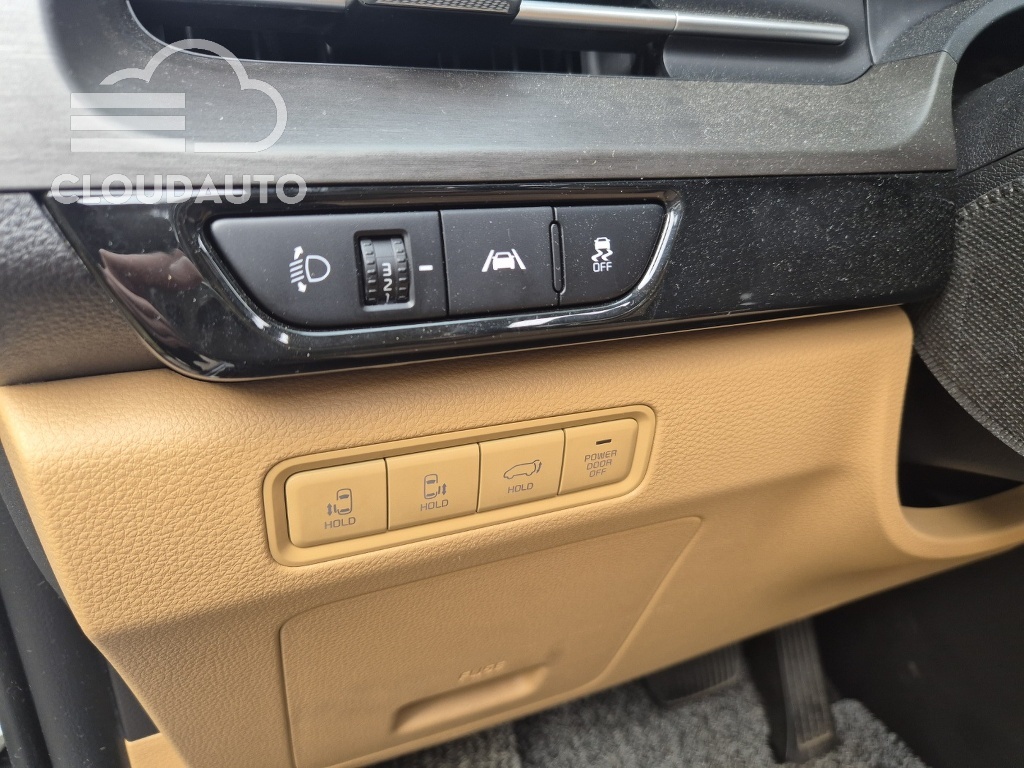 2022 Kia Carnival 9 Signature - Image 15