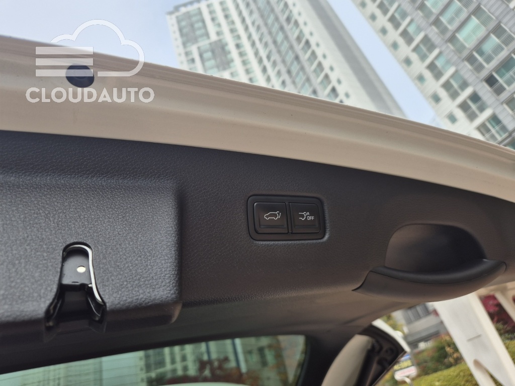 2022 Kia Carnival 9 Signature - Image 7