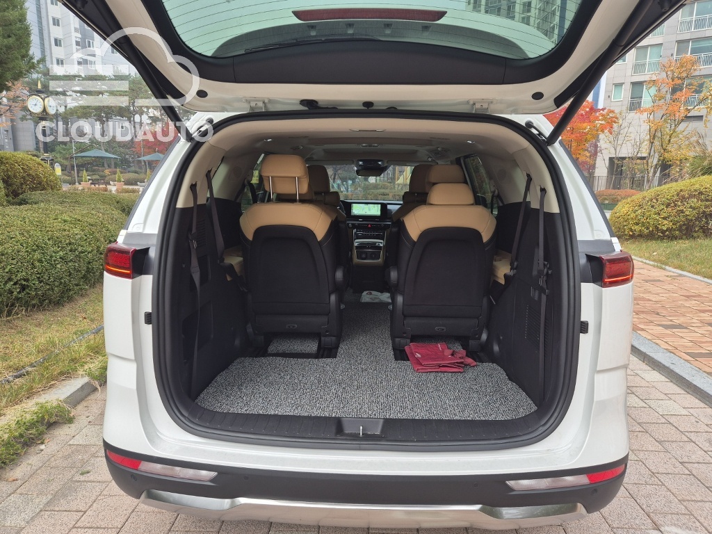 2022 Kia Carnival 9 Signature - Image 8