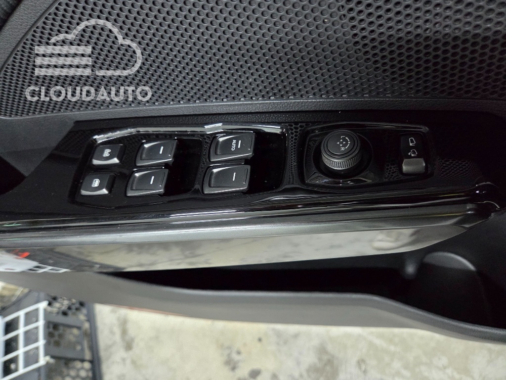 2021 SsangYong Tivoli Gasoline 1.5 2WD - Image 13