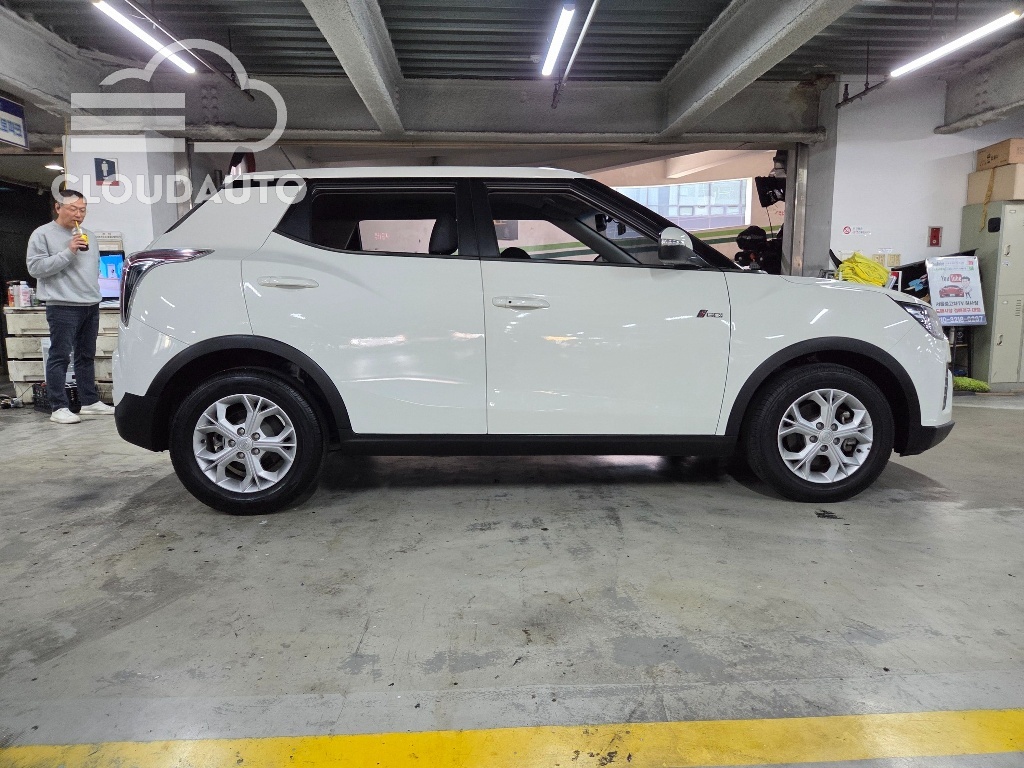 2021 SsangYong Tivoli Gasoline 1.5 2WD - Image 19