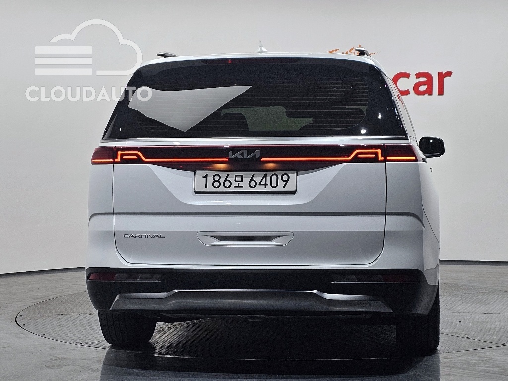 2022 Kia Carnival 9 Noblesse - Image 4