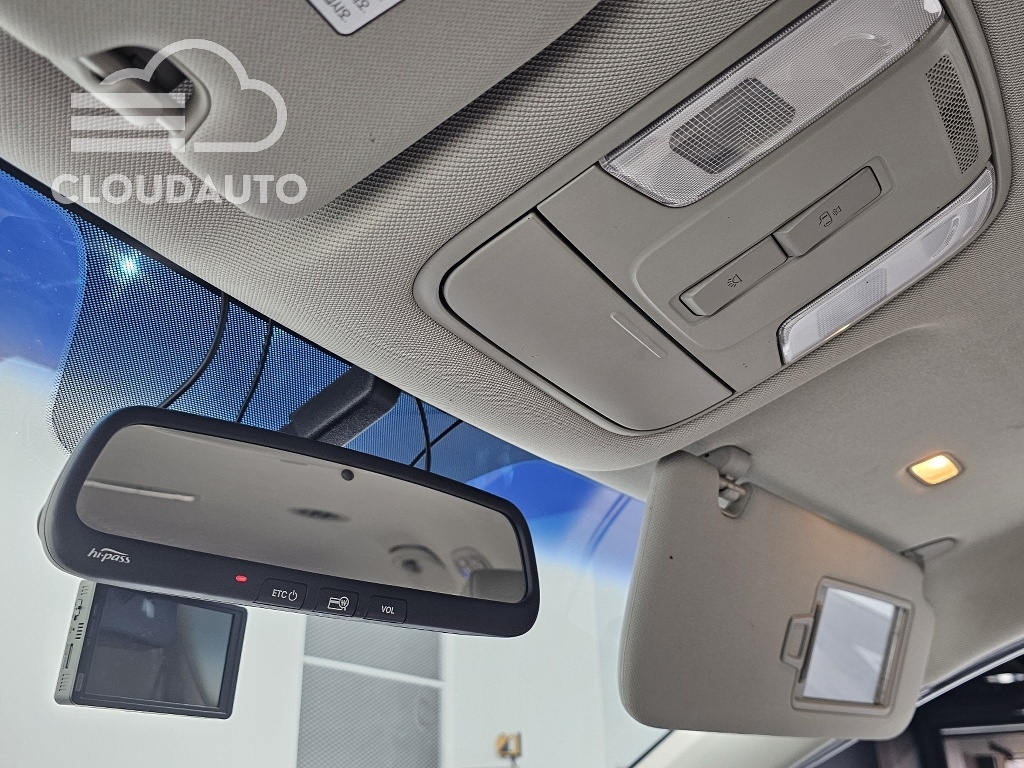 2016 Kia Carnival 9 Luxury - Image 19