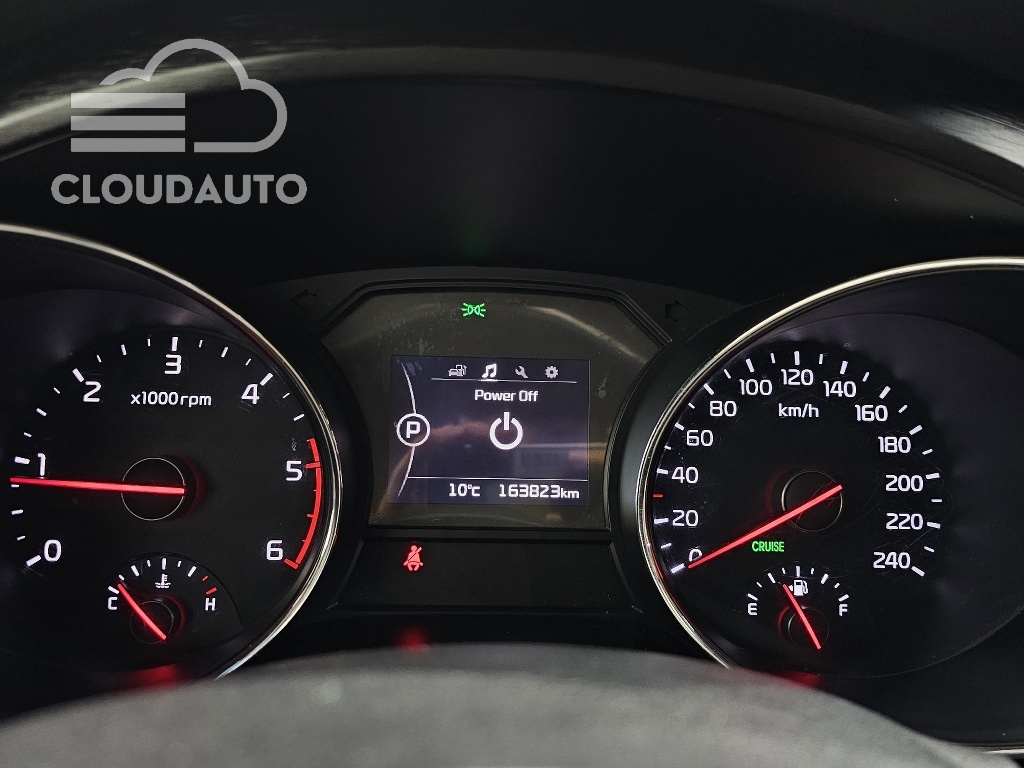 2016 Kia Carnival 9 Luxury - Image 8