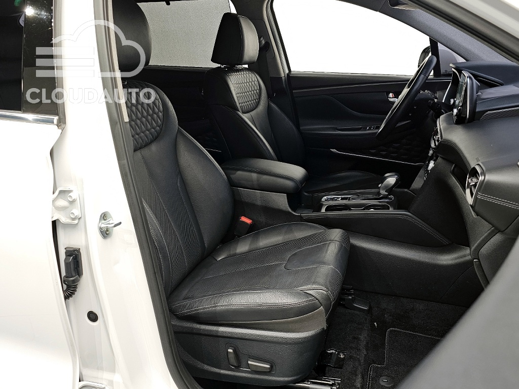 2019 Hyundai Santa Fe Diesel 2.0 2WD - Image 11