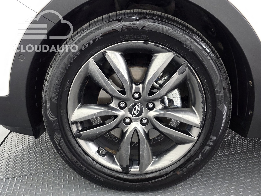 2014 Hyundai Santa Fe Diesel 2.0 2WD Exclusive - Image 5