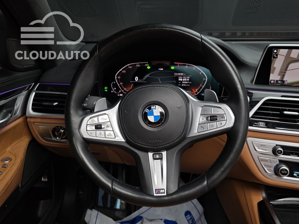 2022 BMW 7 Series 740i M Sports - Image 13