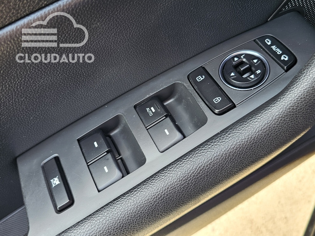 2015 Hyundai Sonata 2.0 Smart - Image 13