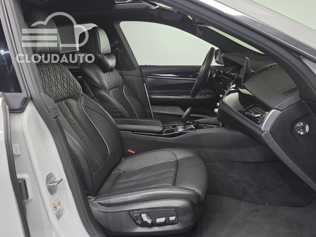2020 BMW 6 Series GT 620d M Sports - Image 11