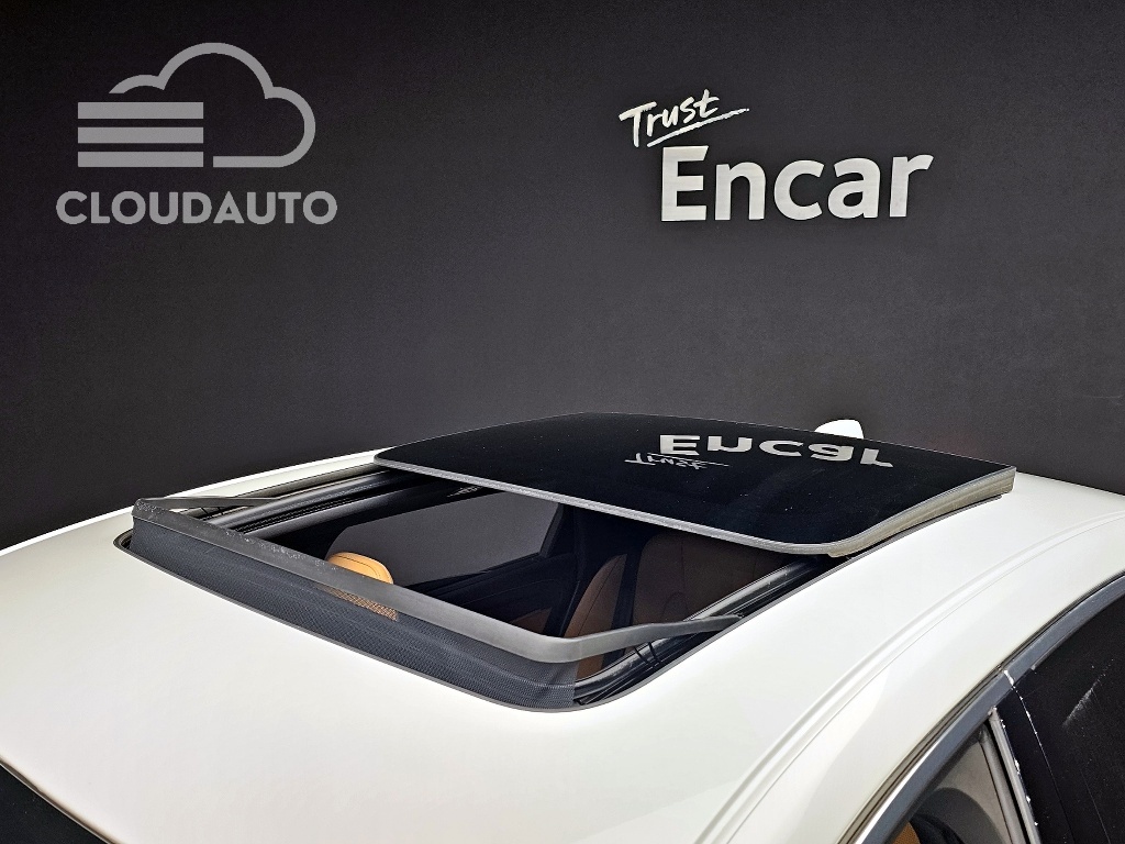 2021 Volvo S90 B6 AWD - Image 19