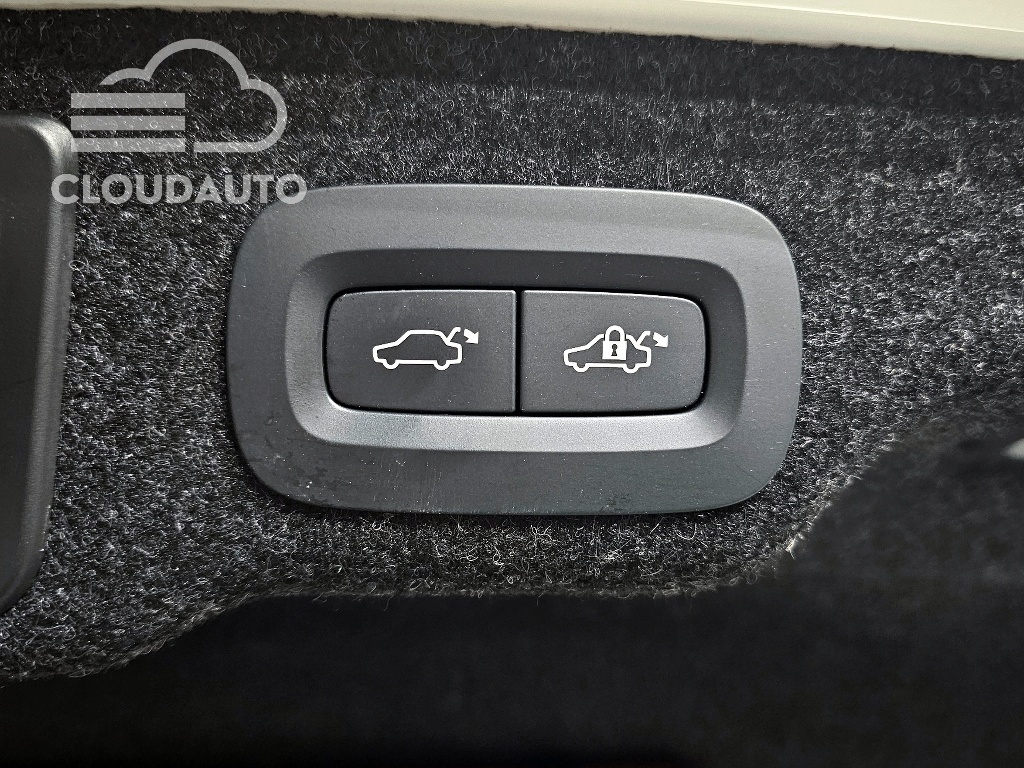 2021 Volvo S90 B6 AWD - Image 20
