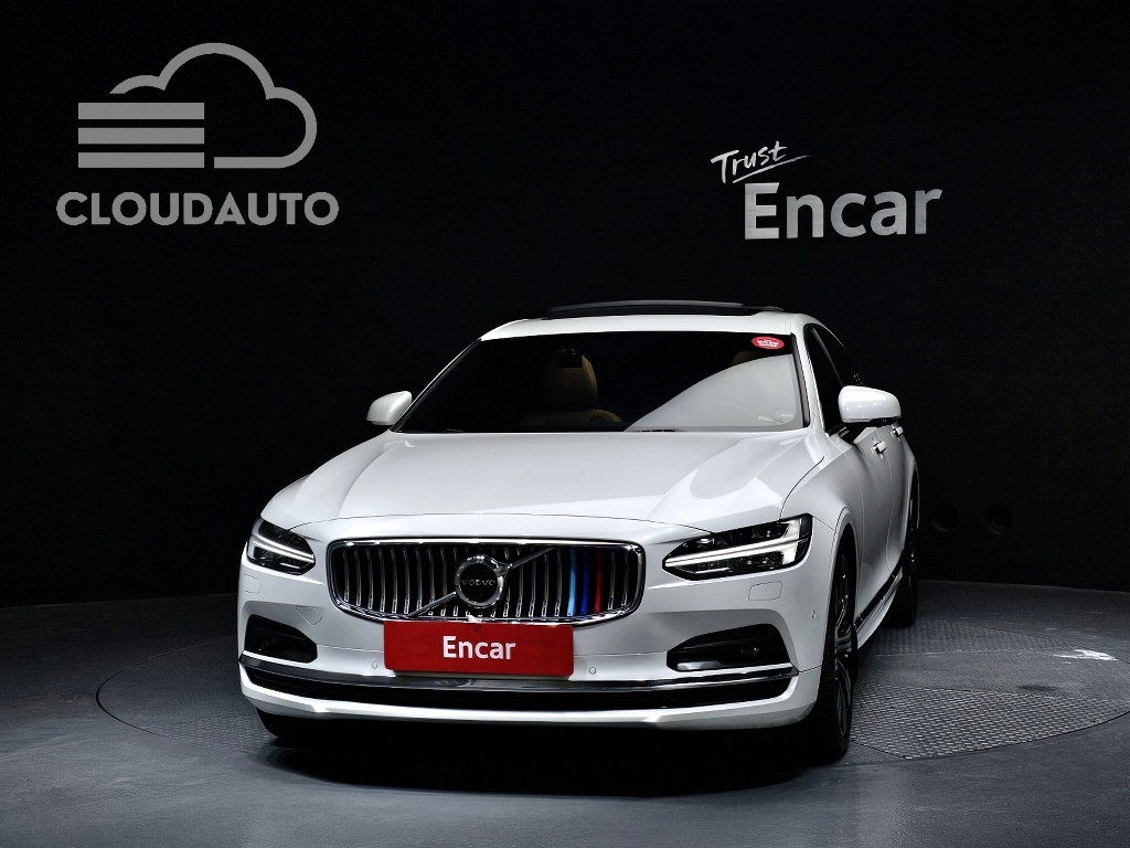 2021 Volvo S90 B6 AWD - Image 3