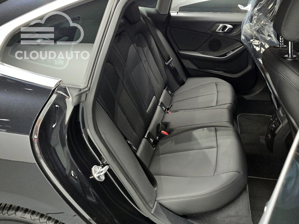 2022 BMW 2 Series Gran Coupe 220i Sport - Image 13