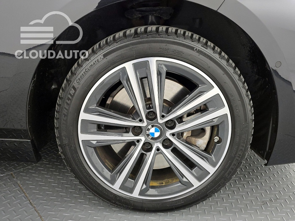 2022 BMW 2 Series Gran Coupe 220i Sport - Image 6