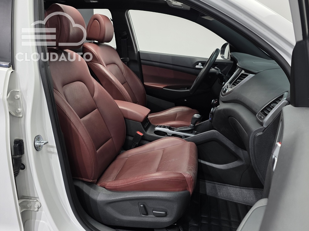 2018 Hyundai Tucson Gasoline 1.6 Turbo 2WD - Image 11