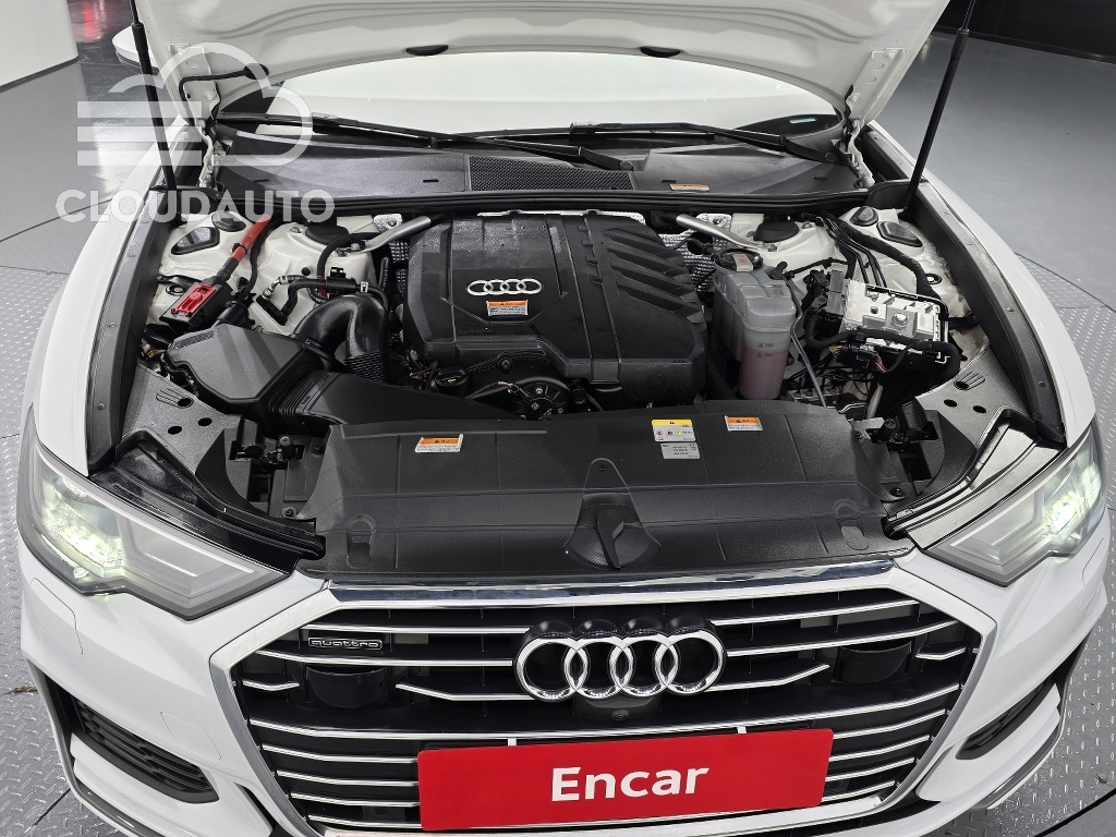 2023 Audi A6 45 TFSI Premium - Image 6