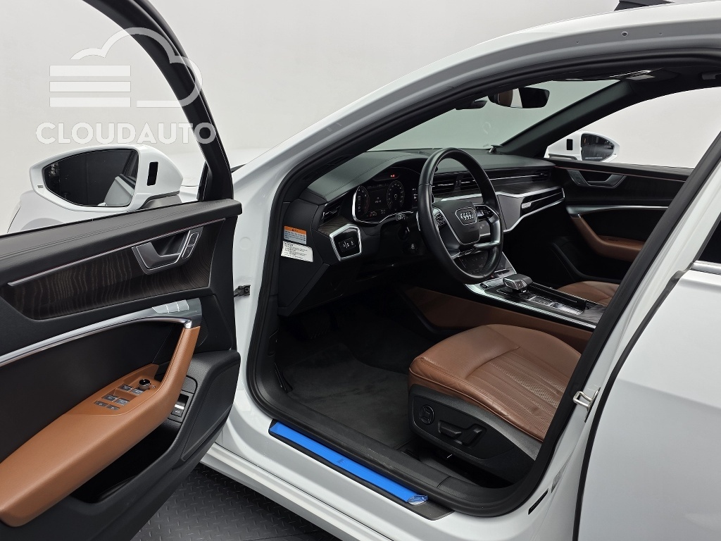 2023 Audi A6 45 TFSI Premium - Image 10