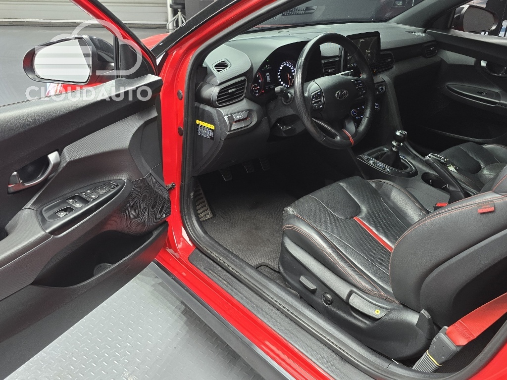 2018 Hyundai Veloster 1.6 Turbo Sports - Image 11
