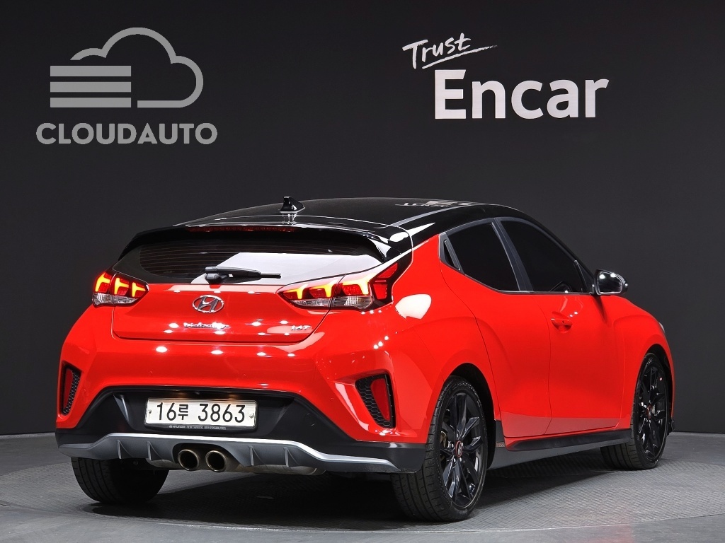 2018 Hyundai Veloster 1.6 Turbo Sports - Image 2