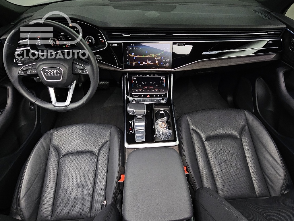2022 Audi Q7 45 TDI Premium - Image 7