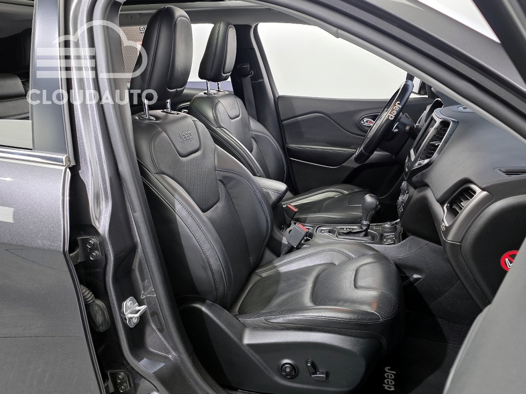 2019 Jeep Cherokee 2.4 AWD - Image 12