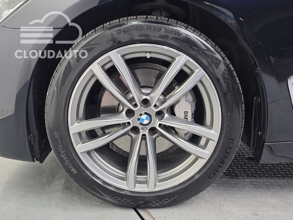 2018 BMW 7 Series 730Ld xDrive M Sports - Image 5