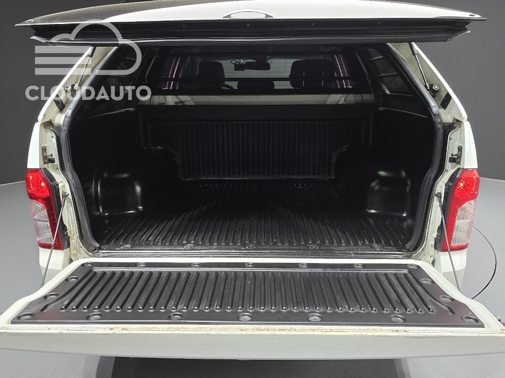 2015 SsangYong Korando Sports CX7 4WD - Image 20