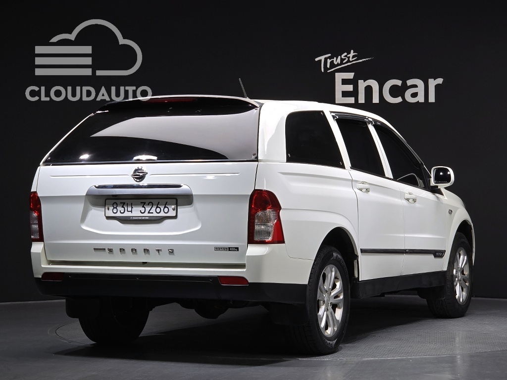 2015 SsangYong Korando Sports CX7 4WD - Image 2