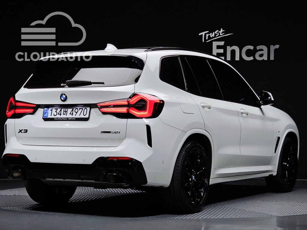 2022 BMW X3 xDrive 20i M Sports - Image 2