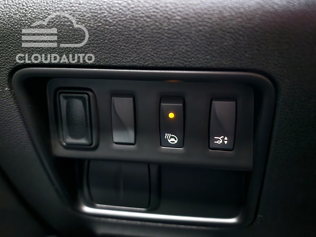 2018 Renault Koleos Gasoline 2WD RE Signature - Image 13