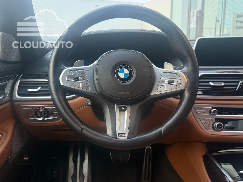2021 BMW 7 Series 740Li xDrive M Sports - Image 13