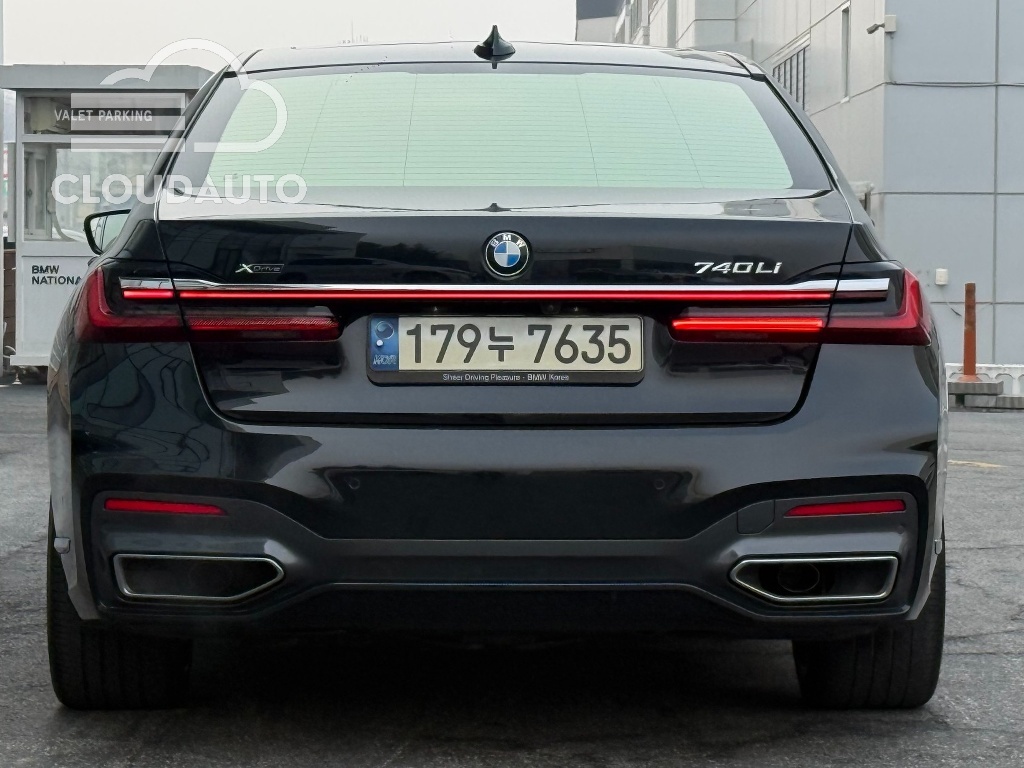 2021 BMW 7 Series 740Li xDrive M Sports - Image 4
