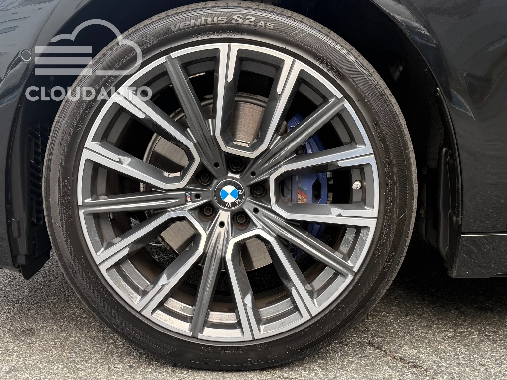 2021 BMW 7 Series 740Li xDrive M Sports - Image 5