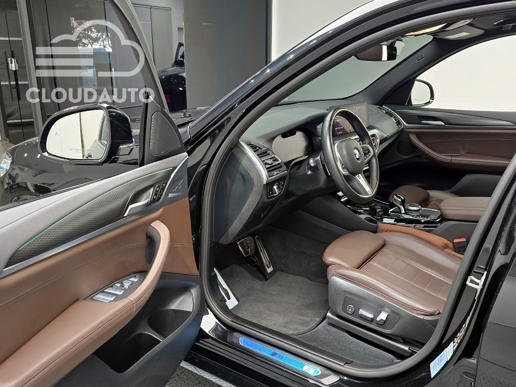 2023 BMW X3 xDrive 20i M Sports - Image 11