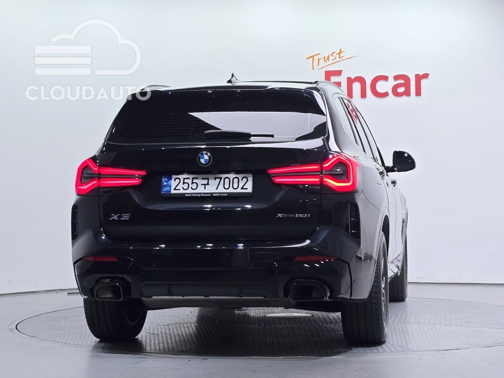 2023 BMW X3 xDrive 20i M Sports - Image 4