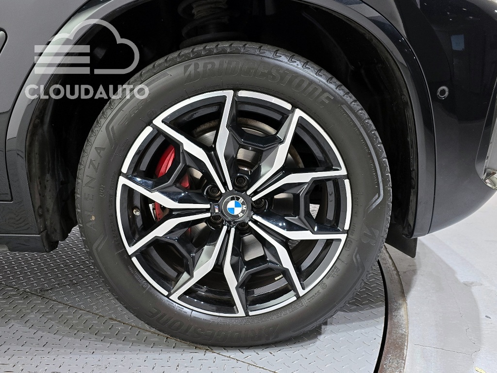 2023 BMW X3 xDrive 20i M Sports - Image 5