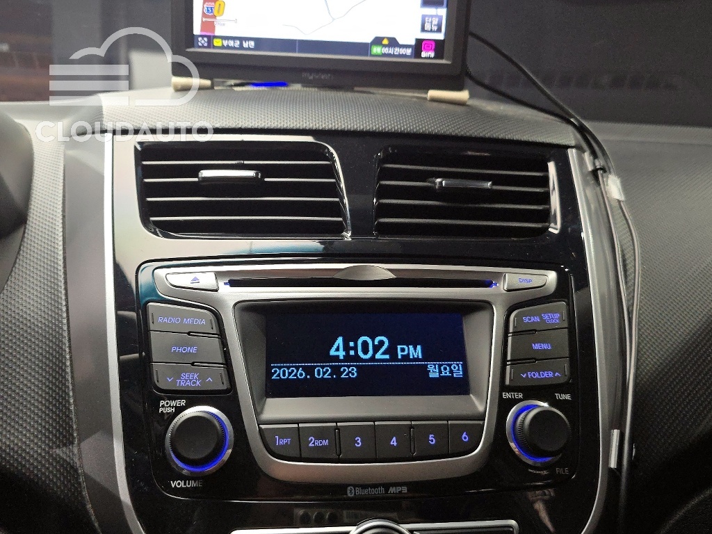 2016 Hyundai Accent Diesel 1.6 VGT Modern - Image 14