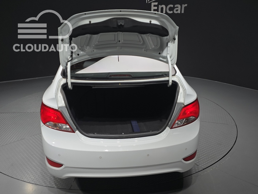 2016 Hyundai Accent Diesel 1.6 VGT Modern - Image 20