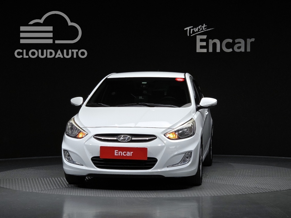 2016 Hyundai Accent Diesel 1.6 VGT Modern - Image 3
