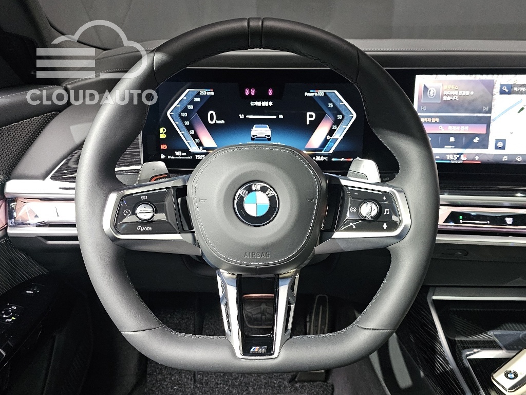 2025 BMW 7 Series 740d xDrive M Sports - Image 14