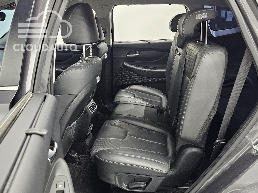 2021 Hyundai Santa Fe Diesel 2.2 4WD - Image 12