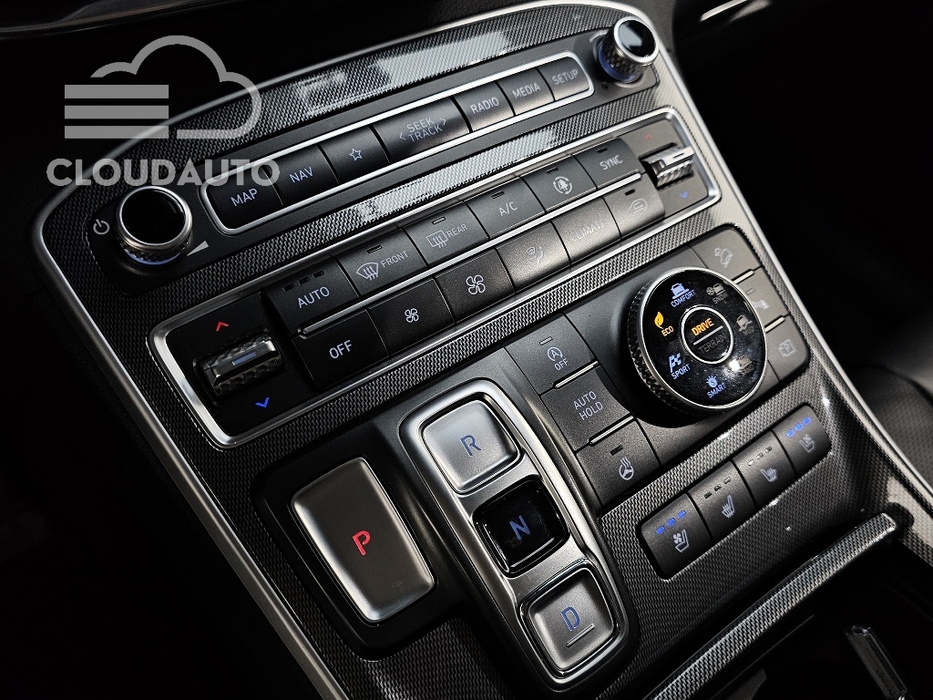 2021 Hyundai Santa Fe Diesel 2.2 4WD - Image 9