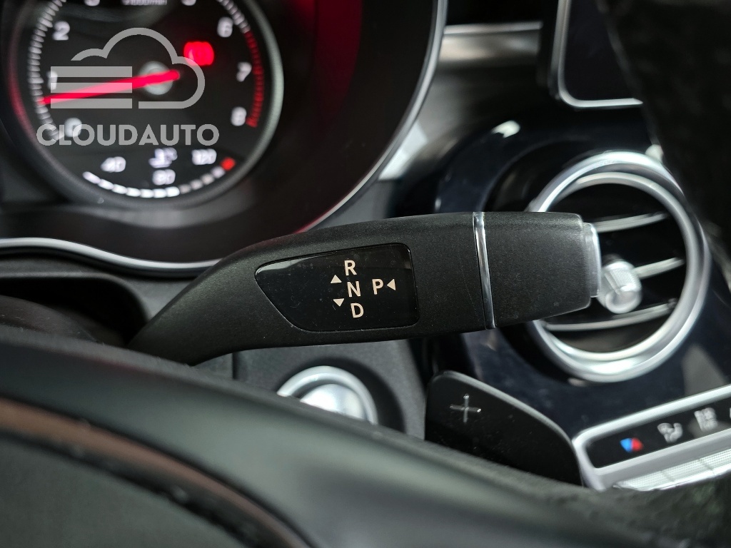2019 Mercedes-Benz GLC GLC300 4MATIC AMG Line Coupe - Image 9