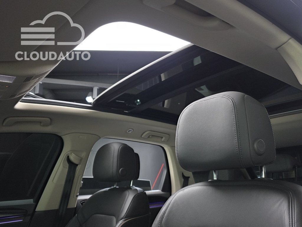 2021 Volkswagen Touareg 3.0 TDI Prestige - Image 15