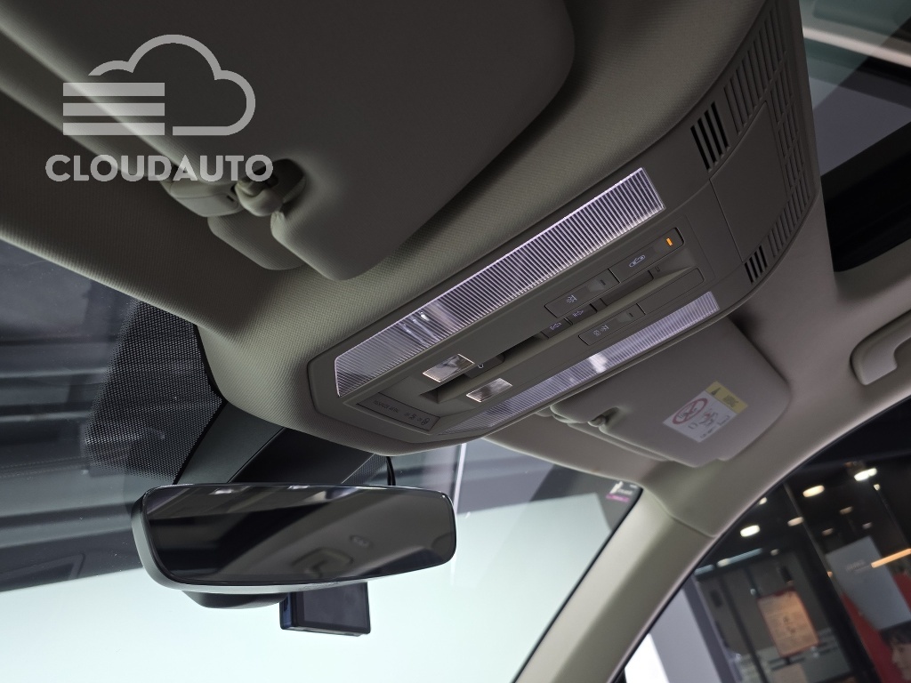 2021 Volkswagen Touareg 3.0 TDI Prestige - Image 19